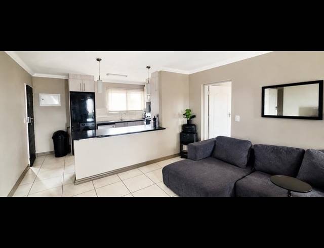 2 BEDROOM APARTMENT FOR SALE IN AMBERFIELD